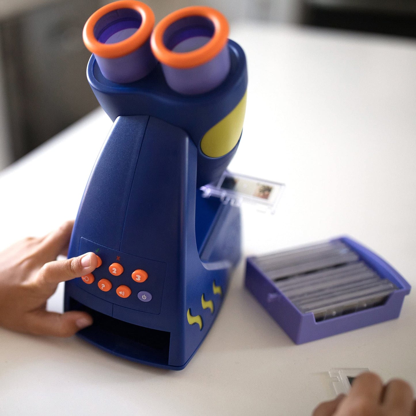GeoSafari Jr. Talking Kids Microscope – Ages 3+